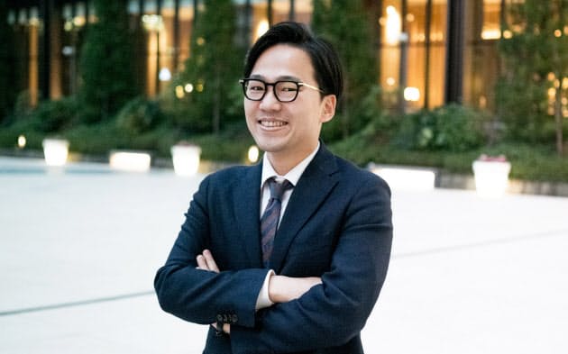 職場の雰囲気を明るく 笑いを誘う 返し の言葉 Nikkei Style 職場の雰囲気を明るく 笑いを誘う 返し の言葉 Nikkei Style