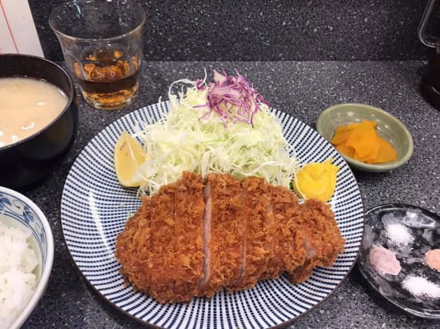 トンカツ好きなら塩で食べて 衣サクサク肉の甘み増す Nikkei Style
