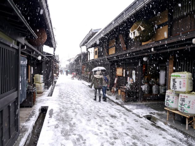 温泉や武家屋敷 グルメ 歩きたい小さな城下町10選 Nikkei Style 温泉や武家屋敷 グルメ 歩きたい小さな城下町10選 Nikkei Style