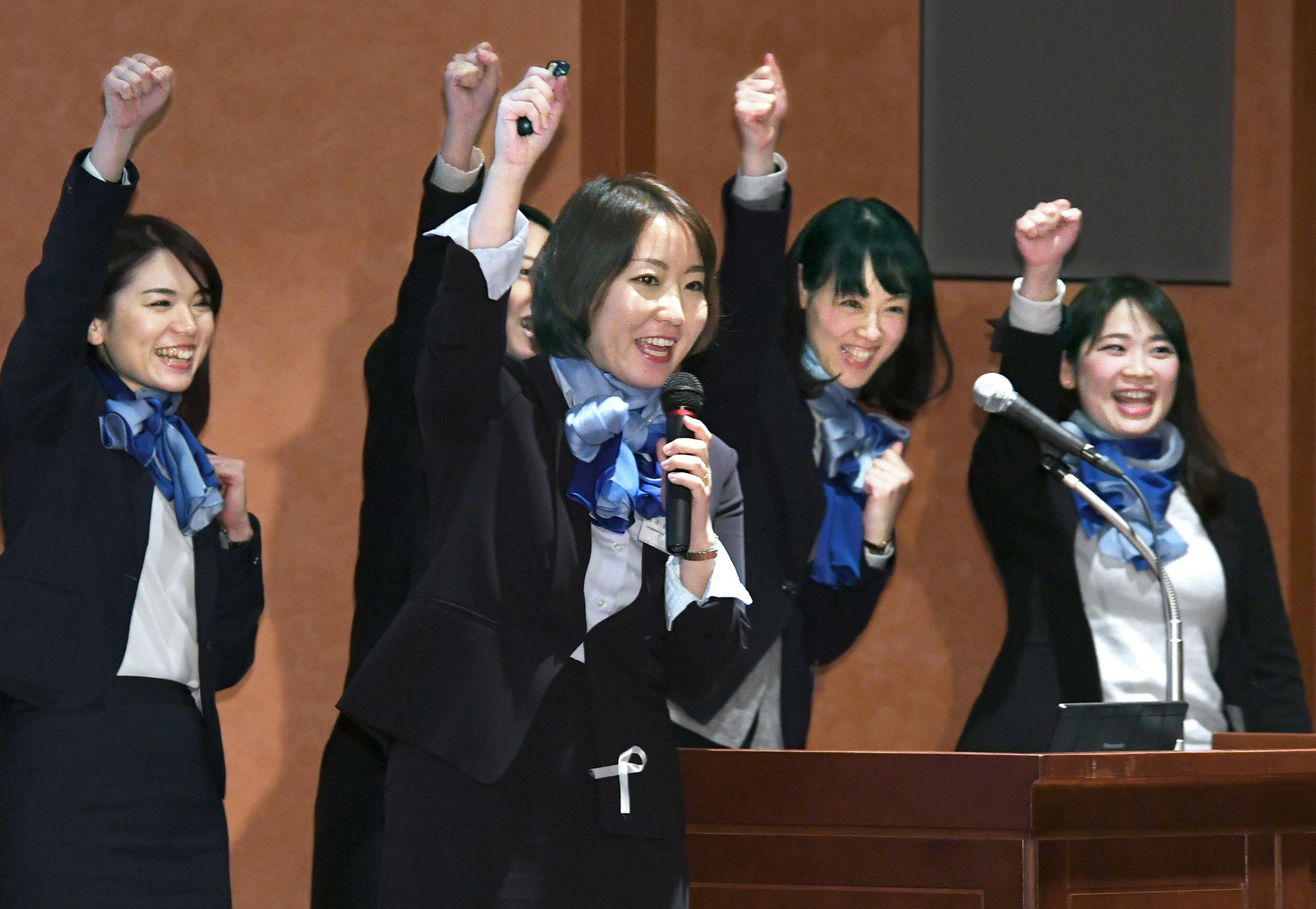 営業の管理職の少なさが課題 営業は長時間労働 女性が変える 現場発で提案競う Nikkei Style 営業の管理職の少なさが課題 営業は長時間労働 女性が変える 現場発で提案競う Nikkei Style