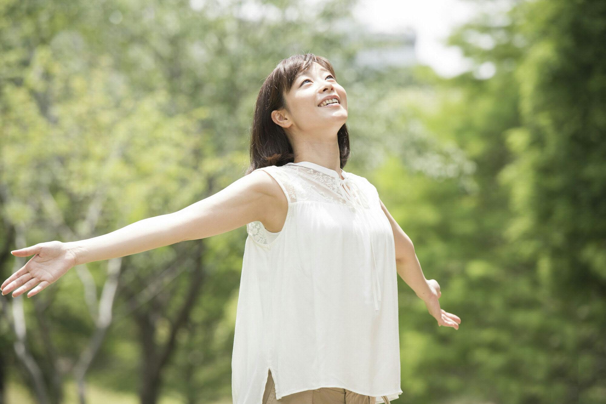 悪い姿勢が招く 隠れ酸欠 呼吸筋ほぐして深い息に Nikkei Style 悪い姿勢が招く 隠れ酸欠 呼吸筋ほぐして深い息に Nikkei Style