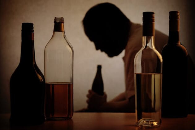 惰性で大酒続けた人を襲う 重症型アルコール性肝炎 ヘルスup Nikkei Style
