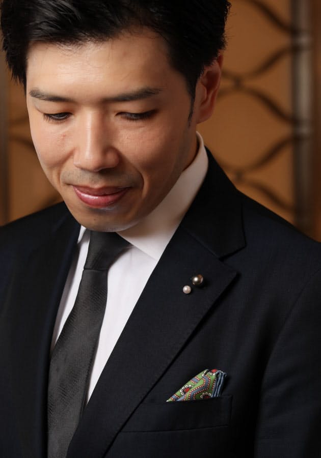 真珠の輝き 男性も 華やかジュエリーを粋につける Nikkei Style 真珠の輝き 男性も 華やかジュエリーを粋につける Nikkei Style