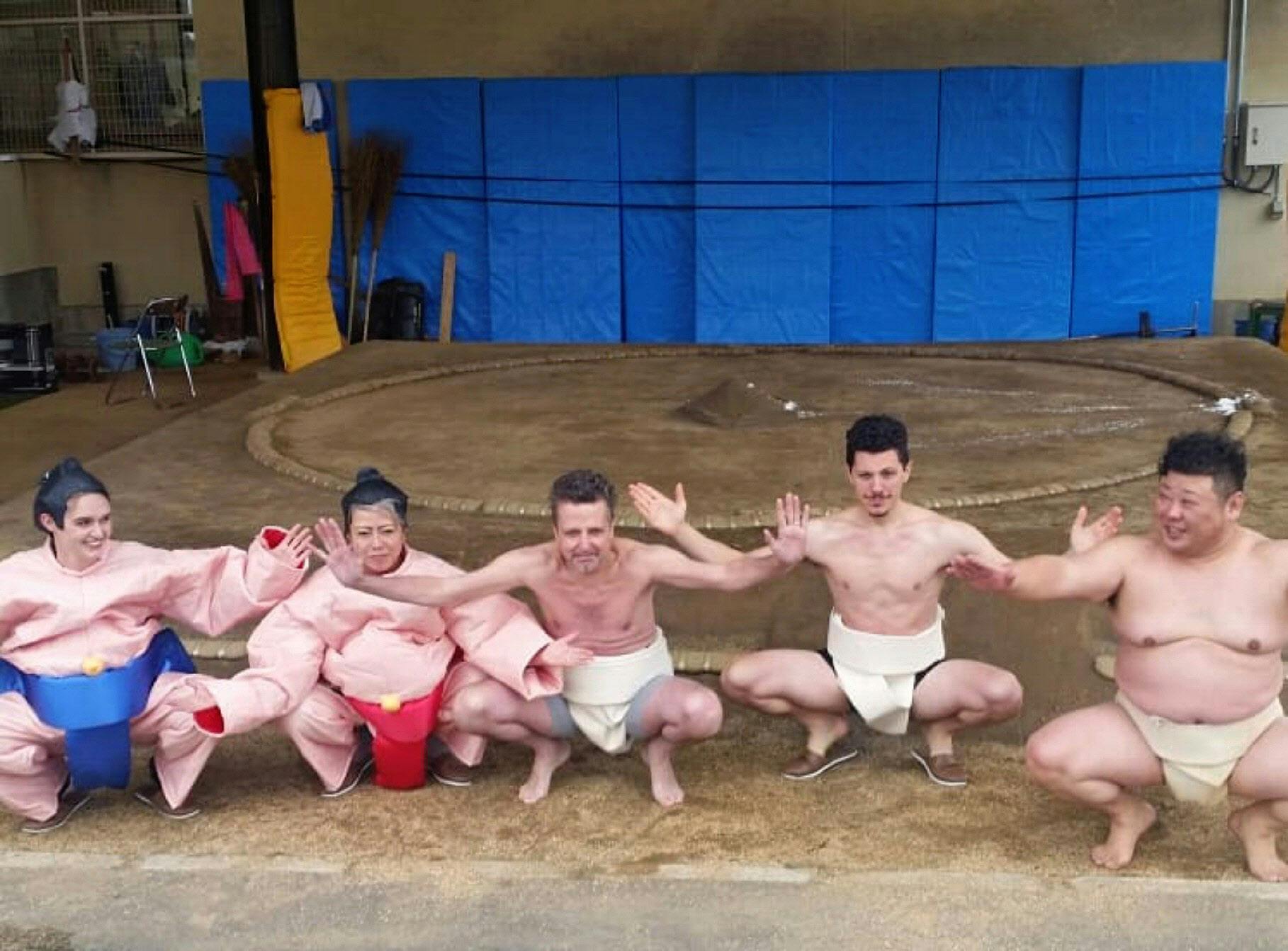 外国人女性も待ったなし 大阪の本格的土俵で相撲体験 Nikkei Style