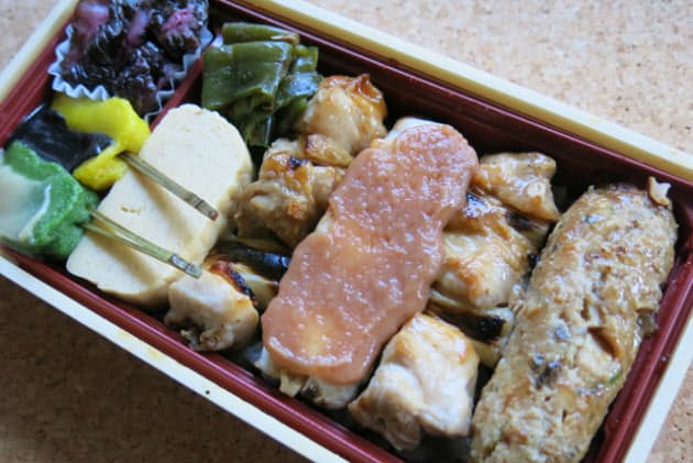 エキュート東京 東京駅ナカで1日1300販売 人気のがっつり肉弁当 Nikkei Style エキュート東京 東京駅ナカで1日1300販売 人気のがっつり肉弁当 Nikkei Style
