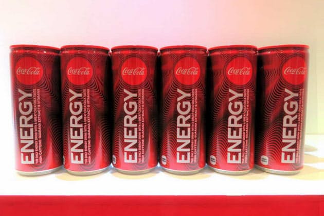 コカ コーラが新エナジードリンク 若者市場に狙い Nikkei Style コカ コーラが新エナジードリンク 若者市場に狙い Nikkei Style
