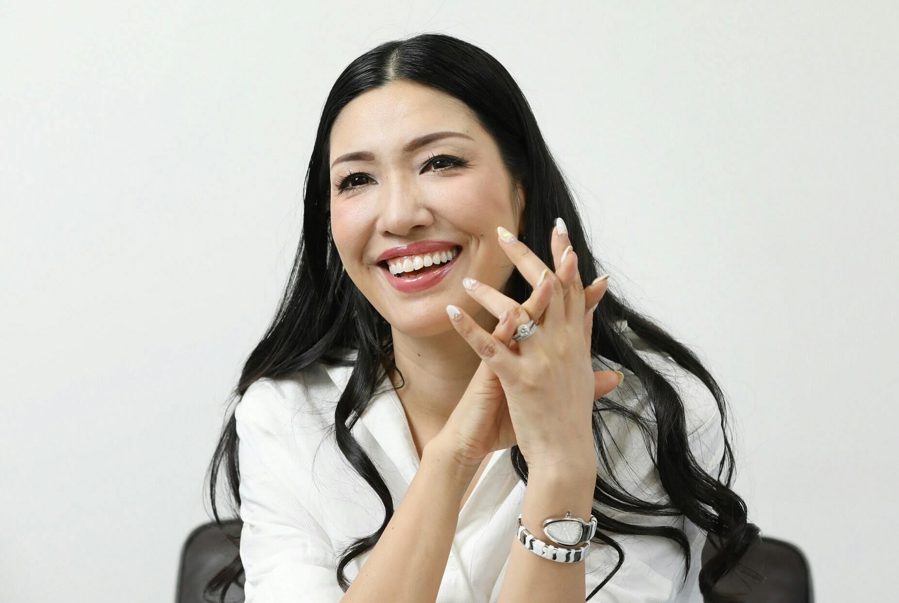 モデル アンミカさん 母からもらった夢 職業に エンタメ Nikkei Style