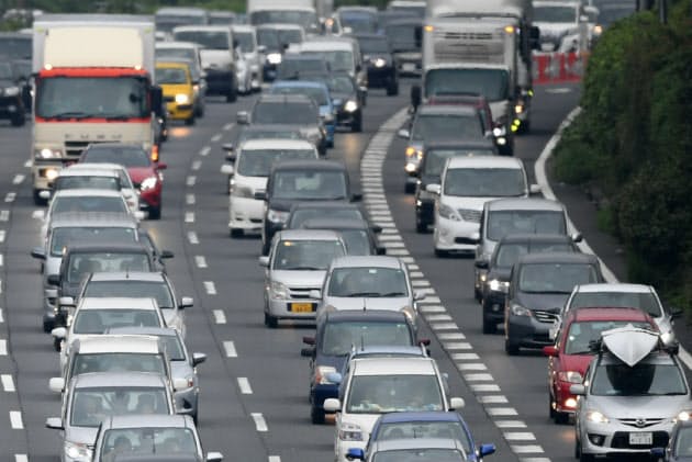 お盆の高速渋滞は分散傾向 下り8月10 11日に注意 Nikkei Style