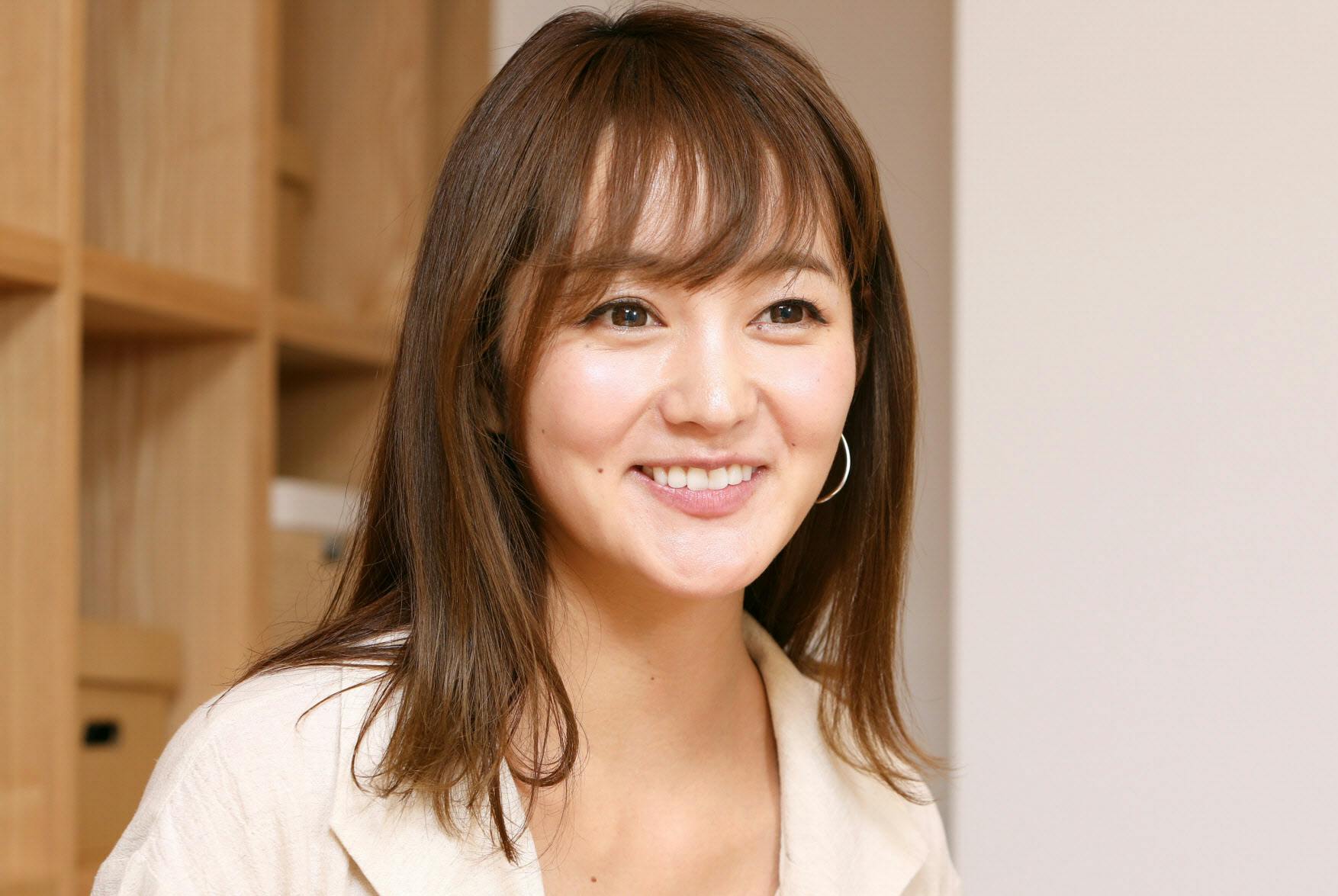 介護士 モデルの上条百里奈さん 二度の反対押し切る エンタメ Nikkei Style