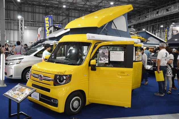 木目の内装にこだわり 居心地の良いキャンピングカー Mono Trendy Nikkei Style