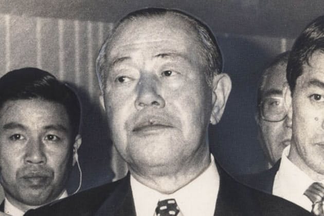 大臣は午前2時から猛勉強 努力の天才 田中角栄 Nikkei Style 大臣は午前2時から猛勉強 努力の天才 田中角栄 Nikkei Style