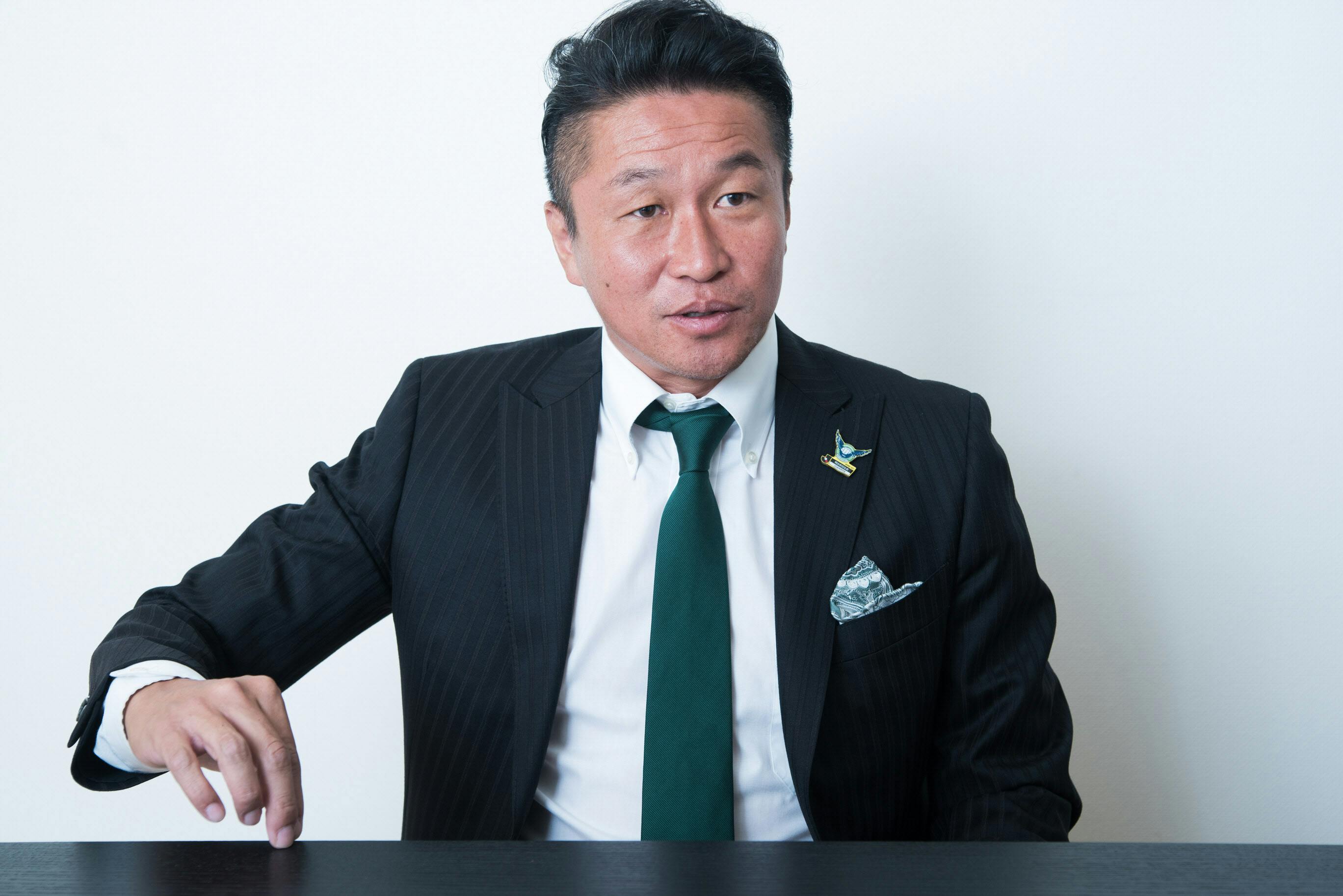 野人 岡野さん 大学中退からジョホールバル歓喜まで 健康 医療 Nikkei Style 野人 岡野さん 大学中退からジョホールバル歓喜まで 健康 医療 Nikkei Style