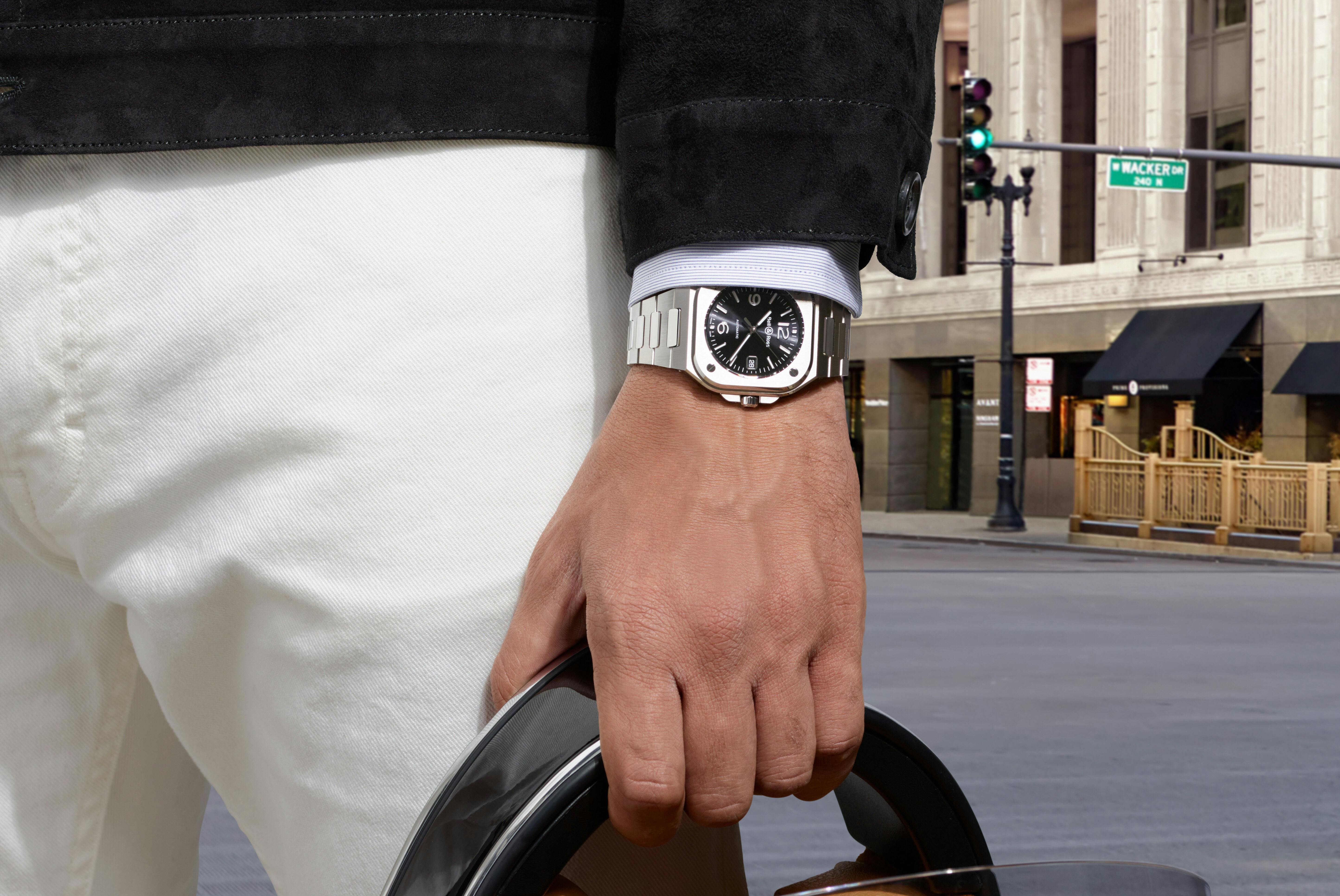 仏ベル ロス ビジネススタイルに合う新コレクション Nikkei Style 仏ベル ロス ビジネススタイルに合う新コレクション Nikkei Style