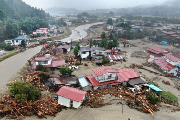 自宅の瓦が隣家のガラス割る 台風被害で賠償は必要か Nikkei Style