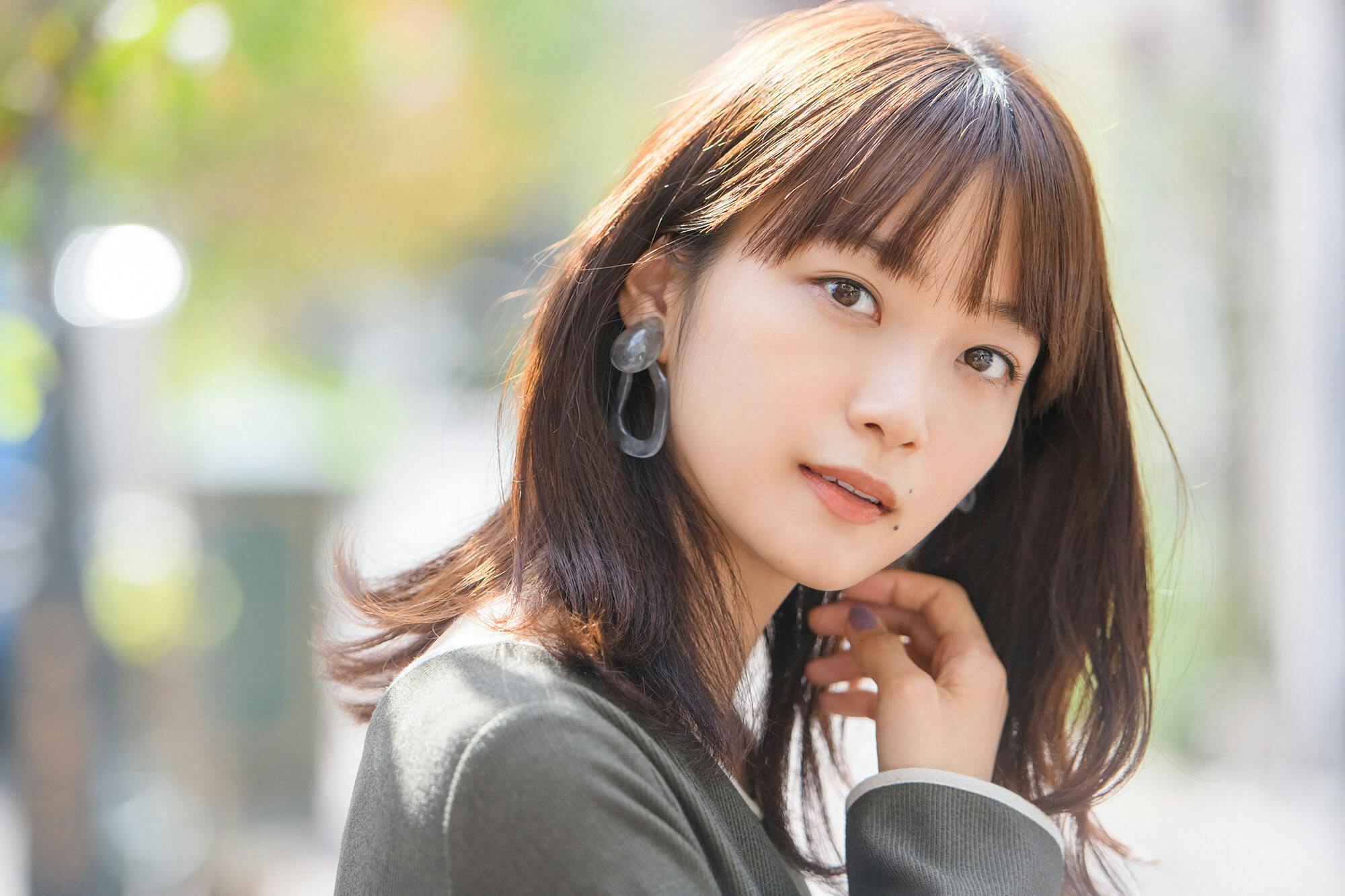 写真はこちら 深川麻衣 卒業記念にもらった絵 Mono Trendy Nikkei Style