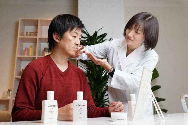 男の肌の曲がり角は40歳 1分間の保湿ケアで潤い回復 nikkei style