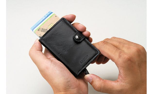 薄型でicカードに対応 キャッシュレス時代の財布9選 Nikkei Style 薄型でicカードに対応 キャッシュレス時代の財布9選 Nikkei Style