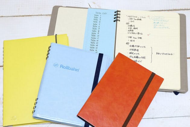 女子も満足ビジネスノート リフィルや方眼自在に操る Woman Smart Nikkei Style