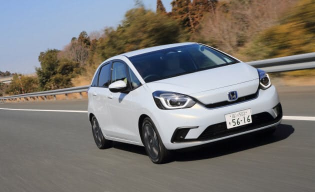ホンダ フィット4代目 優しい顔つきでスムーズ加速 Mono Trendy Nikkei Style