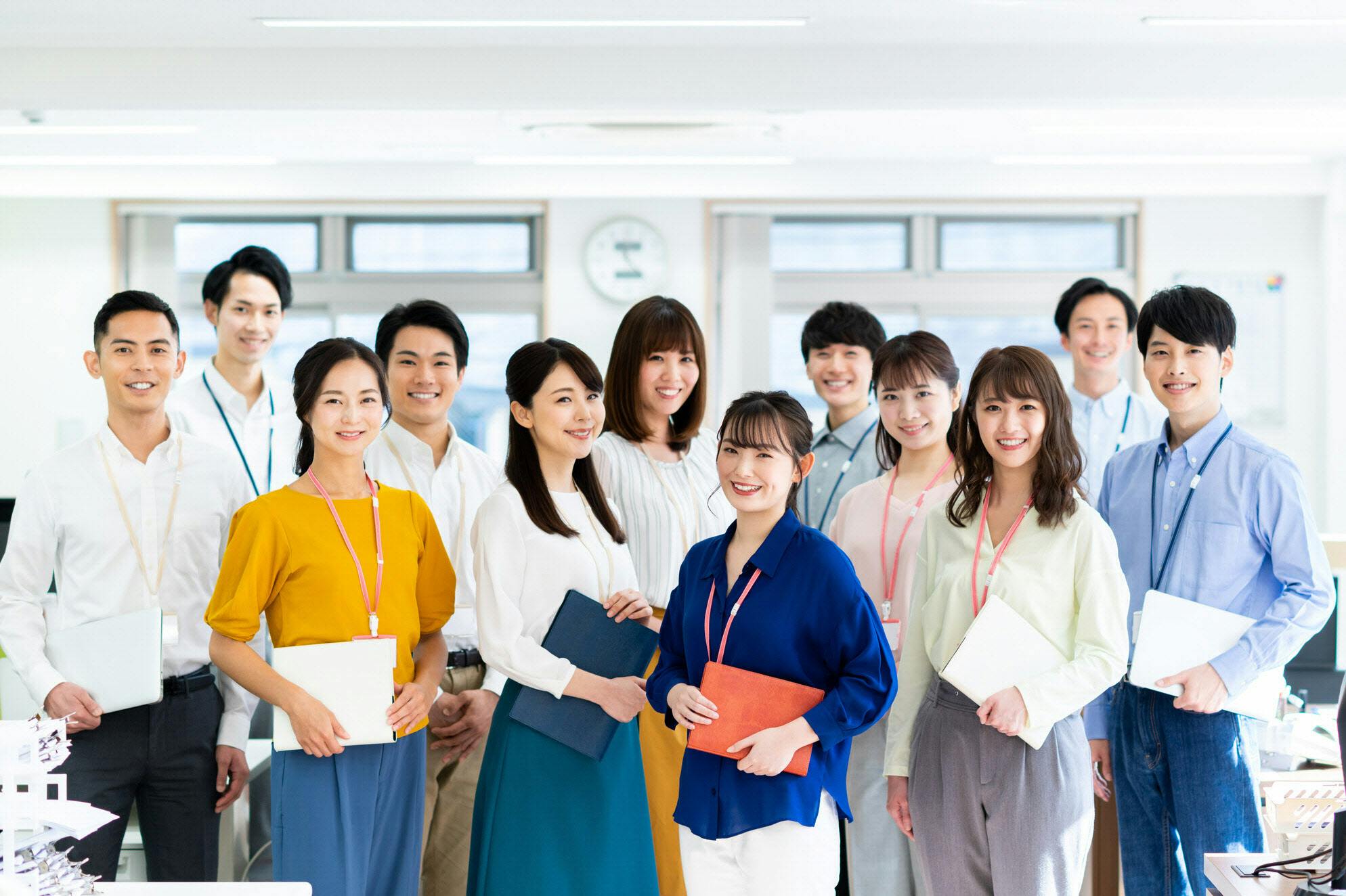 笑顔生む筋トレのすすめ 表情筋は 慣れ が肝心 Nikkei Style 笑顔生む筋トレのすすめ 表情筋は 慣れ が肝心 Nikkei Style
