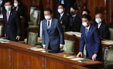 衆院本会議で20年度補正予算案を可決した(4月29日)