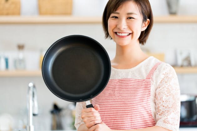 フライパンを長持ちさせるコツ 冷めてから水につける Nikkei Style フライパンを長持ちさせるコツ 冷めてから水につける Nikkei Style