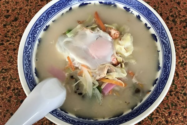 「お食事処 心」は12種類の具材を使う 「お食事処 心」は12種類の具材を使う