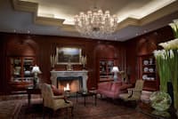 「ザ・リッツ・カールトン 大阪」のインテリアはヨーロッパの邸宅のよう 「ザ・リッツ・カールトン 大阪」のインテリアはヨーロッパの邸宅のよう