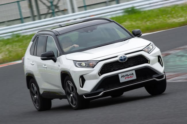 トヨタrav4 Phv 大容量バッテリーで圧倒的パワー 趣味 ガジェット Nikkei Style