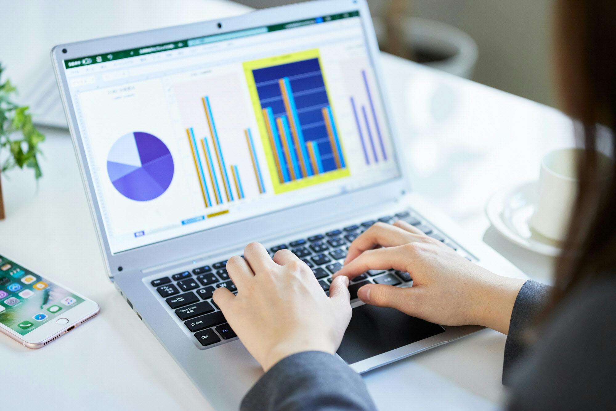 ノートpcのバッテリー 寿命が大幅に延びる使い方 Nikkei Style ノートpcのバッテリー 寿命が大幅に延びる使い方 Nikkei Style