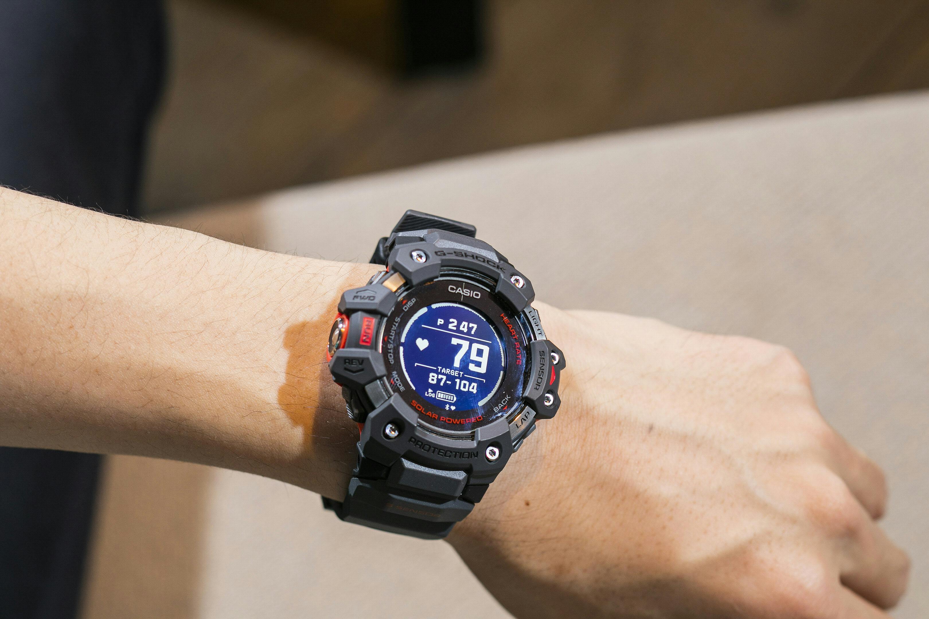 通知は見逃さない G Shock版スマートウオッチ Nikkei Style