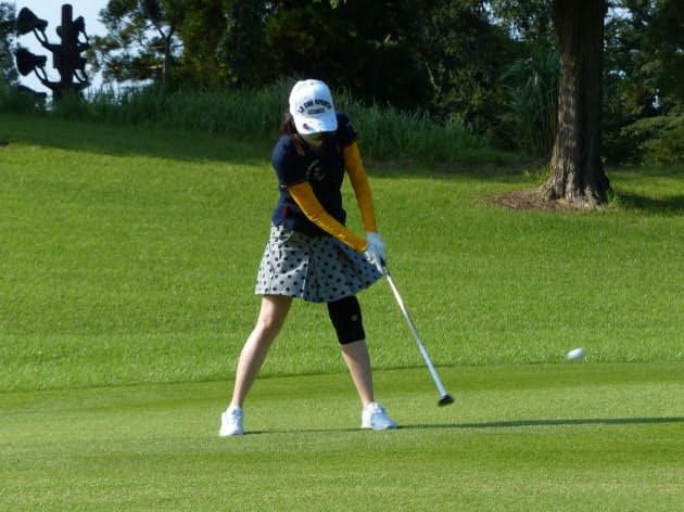 3密 避けゴルフ人口が急回復 女性も楽しみやすく Woman Smart Nikkei Style