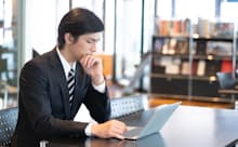 テレワーク時代の人材戦略は中小企業のほうが大企業より有利。写真はイメージ