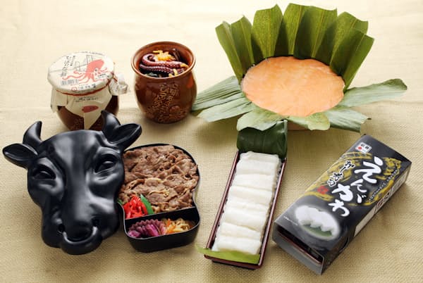 (右手前から左へ)東1位 えんがわ押し寿司、西1位 モー太郎弁当。(右奥から左へ)東2位 ますのすし一重 (左手前から)、西2位 ひっぱりだこ飯(神戸駅) (右手前から左へ)東1位 えんがわ押し寿司、西1位 モー太郎弁当。(右奥から左へ)東2位 ますのすし一重 (左手前から)、西2位 ひっぱりだこ飯(神戸駅)