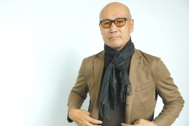 ストールは 森岡巻き で差をつける 映像で解説 Nikkei Style ストールは 森岡巻き で差をつける 映像で解説 Nikkei Style