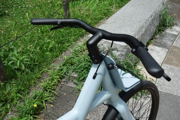 ロック解除はボタンを押すだけ 4段オートマで一気に加速 オランダ発の電動自転車 Nikkei Style ロック解除はボタンを押すだけ 4段オートマで一気に加速 オランダ発の電動自転車 Nikkei Style