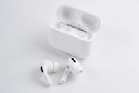 完全ワイヤレスではシェア24.3%でトップ 完全ワイヤレスではシェア24.3%でトップ