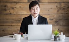 リアル面接なら合格する候補者がウェブ面接では不合格になることも。写真はイメージ