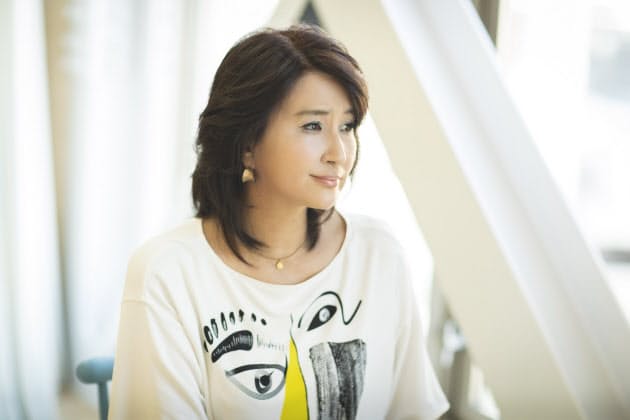 女優 秋吉久美子さん 亡き母にささげた花は学び Nikkei Style 女優 秋吉久美子さん 亡き母にささげた花は学び Nikkei Style