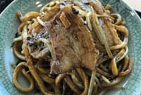 「せんだん亭」の麺は太さ6ミリメートル 「せんだん亭」の麺は太さ6ミリメートル