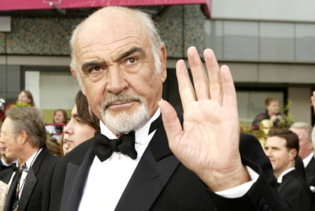 007 のキザとダリの前衛 タキシードの神髄対決 Nikkei Style 007 のキザとダリの前衛 タキシードの神髄対決 Nikkei Style