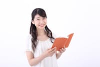 朗読を始めると、自分の声質に気づきやすくなる(写真はイメージ) =PIXTA 朗読を始めると、自分の声質に気づきやすくなる(写真はイメージ) =PIXTA