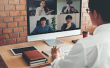 成果主義は雇用システムとセットで考える必要がある。写真はイメージ