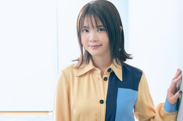 白tシャツは仕事着であり相棒 いきものがかり吉岡聖恵 レコーディングは白tシャツ Nikkei Style 白tシャツは仕事着であり相棒 いきものがかり吉岡聖恵 レコーディングは白tシャツ Nikkei Style