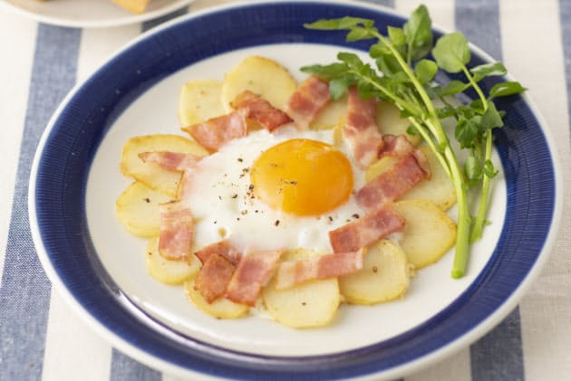 ベーコンポテトエッグ ジャガイモ加え食べごたえ十分 Nikkei Style ベーコンポテトエッグ ジャガイモ加え食べごたえ十分 Nikkei Style