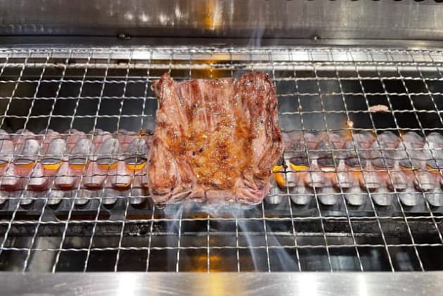 業スー が食べ放題焼肉店 熟成肉の塊を切り分け Nikkei Style 業スー が食べ放題焼肉店 熟成肉の塊を切り分け Nikkei Style