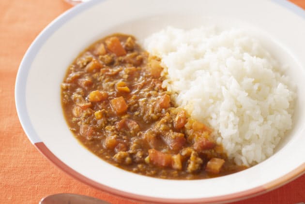 生のトマト使ったカレーライス さわやかな味わい Nikkei Style 生のトマト使ったカレーライス さわやかな味わい Nikkei Style