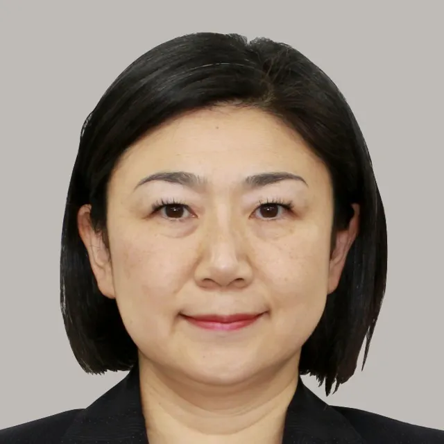牧島かれん