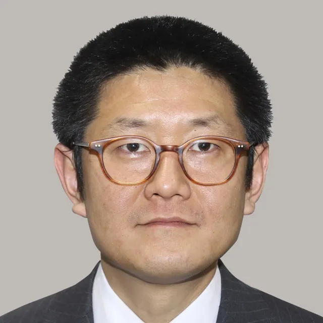 上條 亮一