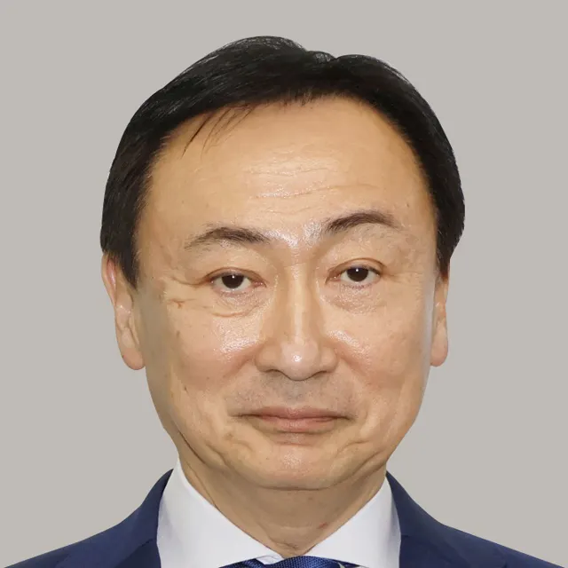 東 徹